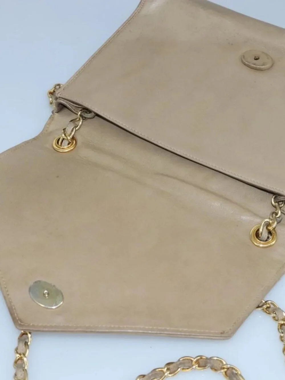 CHANEL Chain Shoulder Bag Lamb Skin Beige Gold CC Auth bs19652